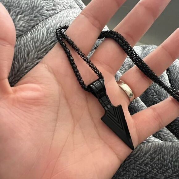 Arrow charm and necklace black zinc allow men’s - Picture 4 of 7